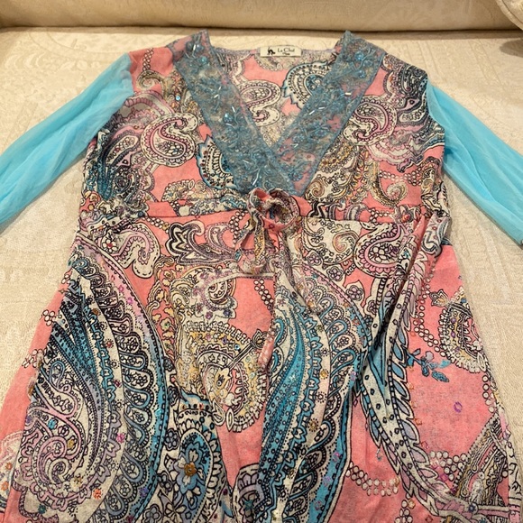 Le Chat Flowy Top with Sequins on front lapel - Picture 7 of 13